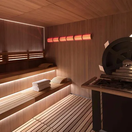 The Bristol Ξενοδοχείο 5*