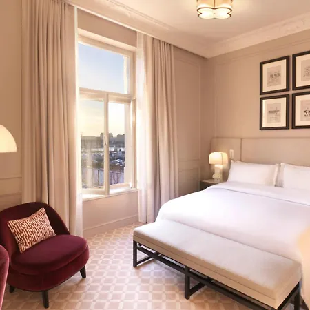 The Bristol Ξενοδοχείο