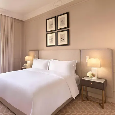 The Bristol Hotel 5*