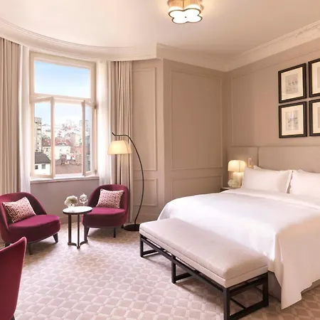 The Bristol Ξενοδοχείο 5*