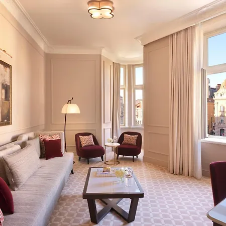 The Bristol 5* Βελιγράδι