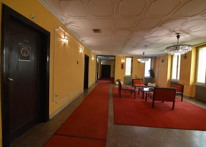 The Bristol Hotel 5*